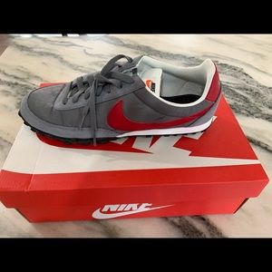 Nike waffle Racer 17